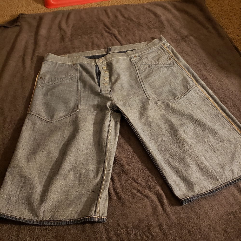 Evisu Shorts - Picture 3 of 10